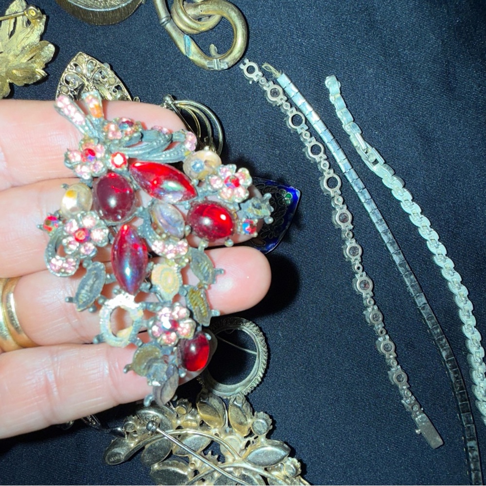 Vintage Gold and Silver Brooch Collection vintage needs repair - Picture 8 of 12